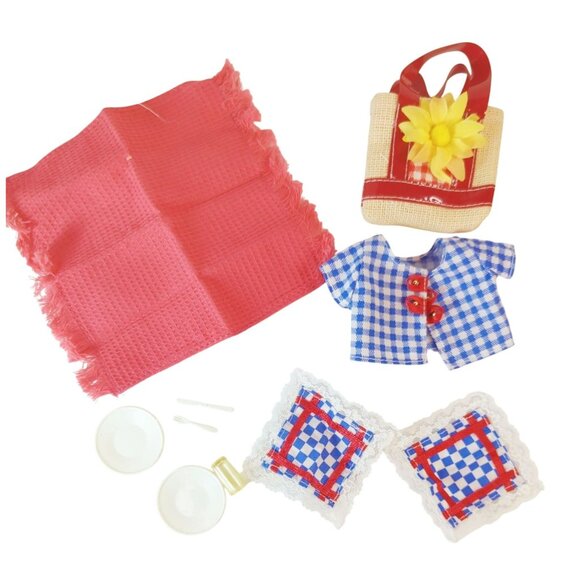 Barbie Millicent Roberts Picnic Perfect 1996 Replacement Tote and Accessories - Picture 1 of 4